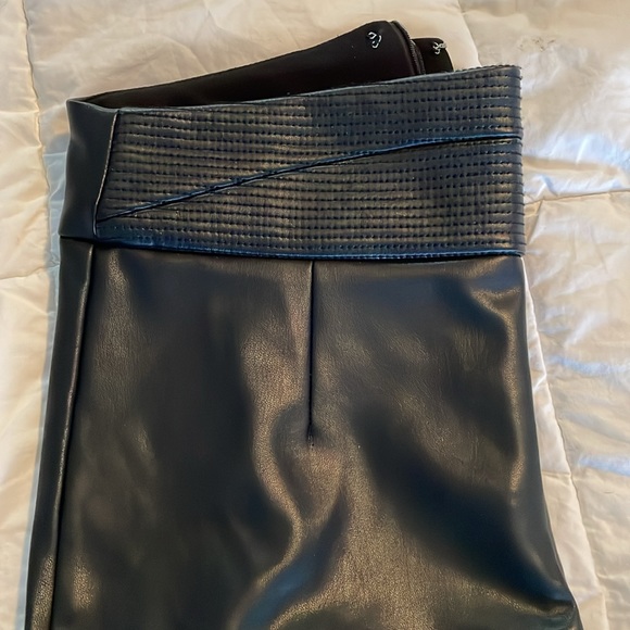 Leather look pants - Picture 3 of 5